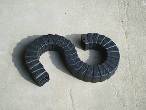 萬(wàn)向拖鏈
